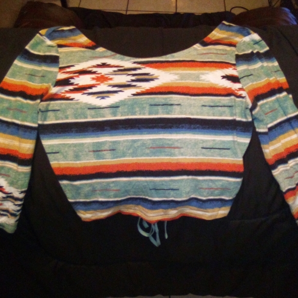 Ecote Tops - Ecotes cute crop top size 8❤️